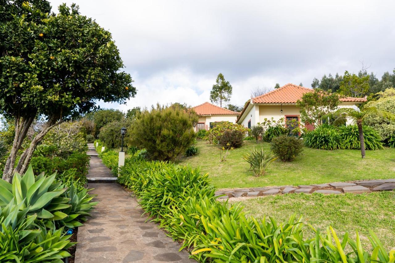 Bungalows Do Amparo Ponta do Pargo Bagian luar foto